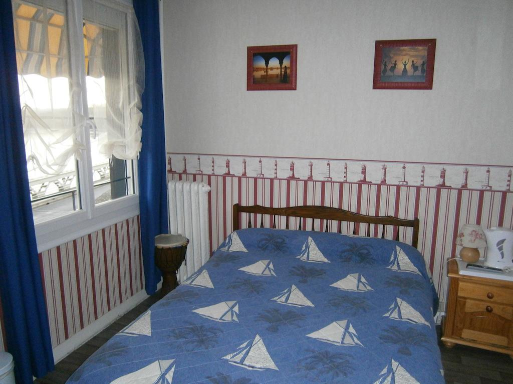Le Petit Pêcheur Hotel Saint-Florent-le-Vieil Exterior foto